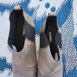 Sorel Gray Ankle Booties with Elastic Panels